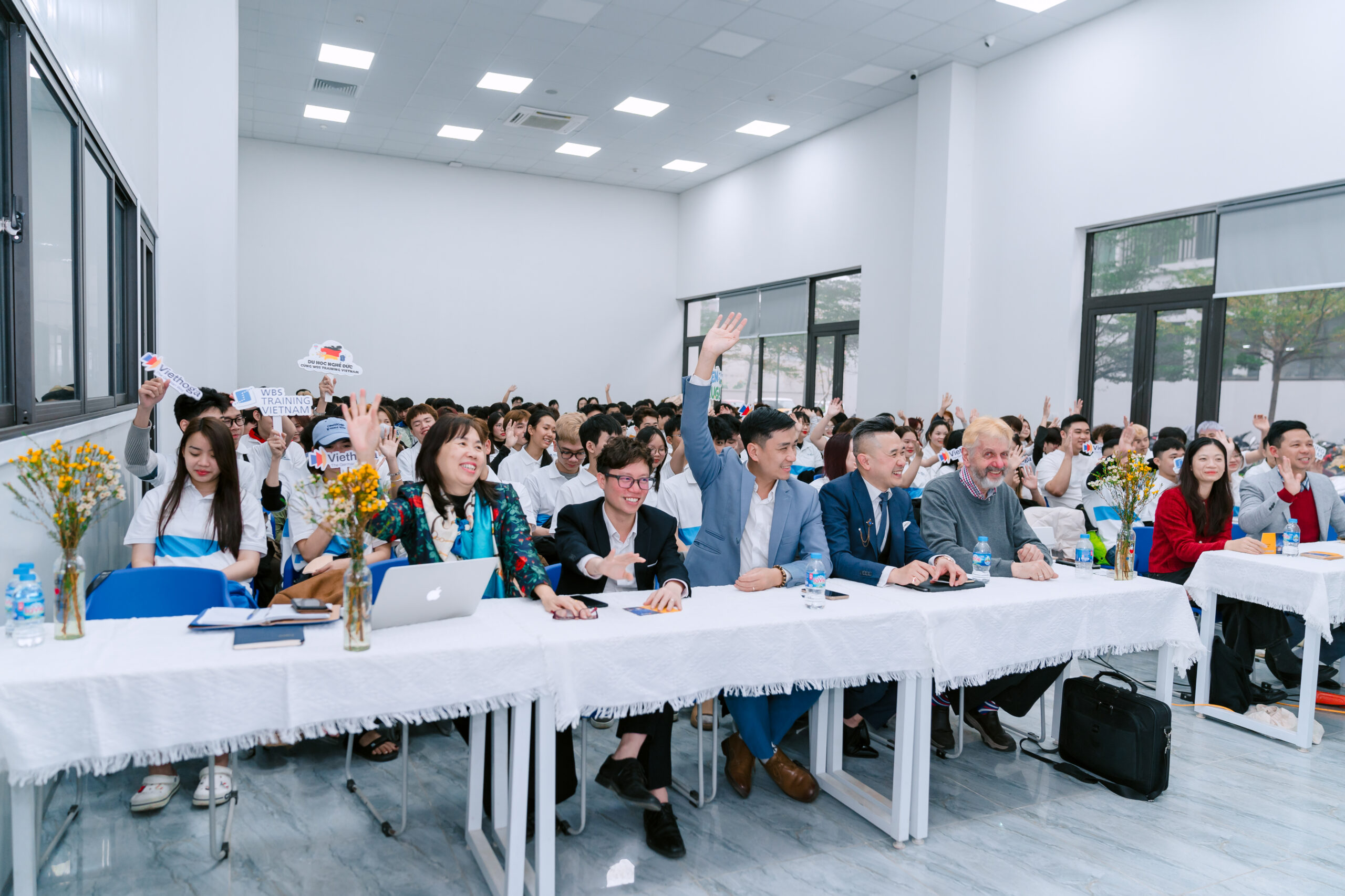 WBS tổ chức hội thảo hướng nghiệp cho học viên